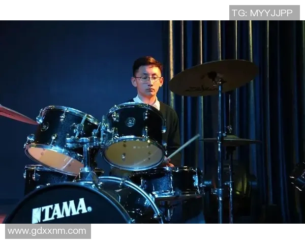 金嗓子携手足球明星共创音乐盛宴点燃激情与梦想